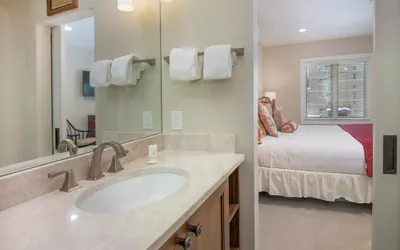 Photo 4 - Westwind 203 1BD Platinum Condo in Lionshead Village With A/C