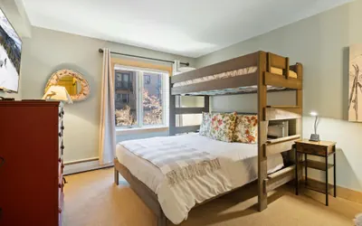 Photo 5 - Westwind 208 2BD 2BA Gold Condo in Lionshead Village