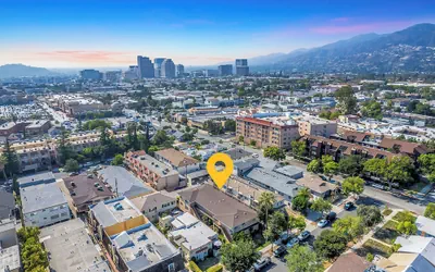 Chic City Apt Near Americana Glendale