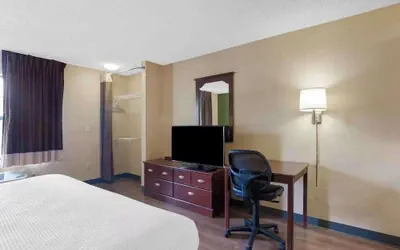 Photo 5 - Motel 6 Suites Memphis Airport, TN