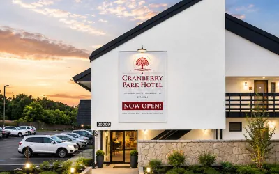 Photo 2 - CRANBERRY PARK HOTEL