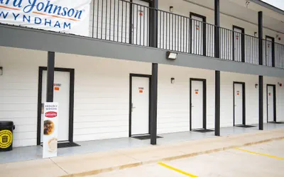 Photo 4 - Howard Johnson by Wyndham Hillsboro TX