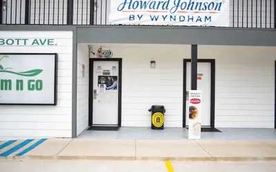 Photo 3 - Howard Johnson by Wyndham Hillsboro TX