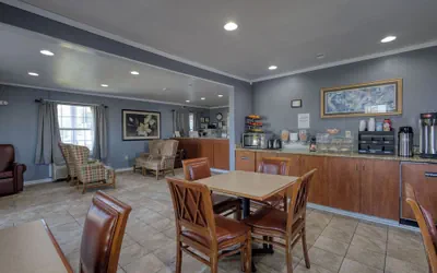 Photo 3 - Economy Inn & Suites