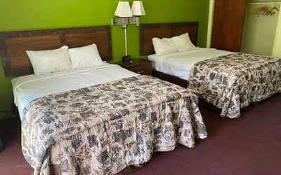 Photo 2 - Budgetel Inn & Suites