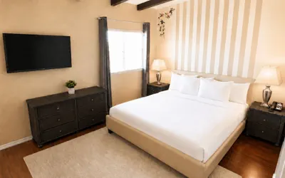 Photo 4 - Mykonos Desert Suites