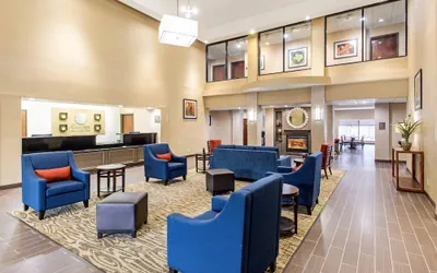 Photo 2 - Comfort Suites Humble Bush Intercontinental Airport
