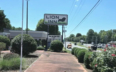 Photo 2 - Lion Inn Albemarle By Hotel O Near US 52