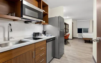 Photo 5 - Everhome Suites Salem