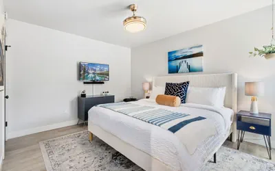 Photo 3 - Coastal Comfort Steps From Csu, Pool, Gym, Sauna