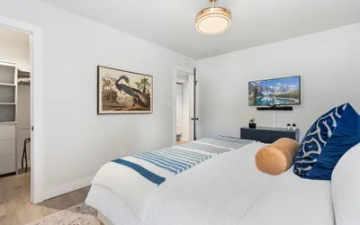 Photo 4 - Coastal Comfort Steps From Csu, Pool, Gym, Sauna