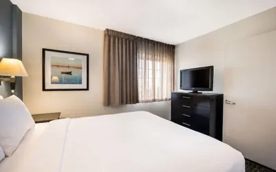 Photo 5 - Blue Way Inn & Suites Extended Stay Bloomington Airport - Minneapolis