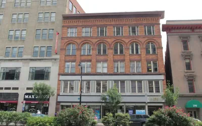 Trumbull Apartments