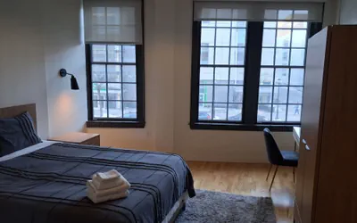 Photo 4 - Trumbull Apartments