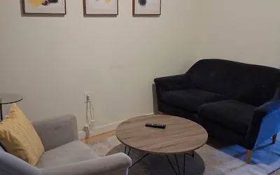Photo 5 - Trumbull Apartments