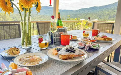 Photo 2 - Mountain Daddies Bed & Breakfast