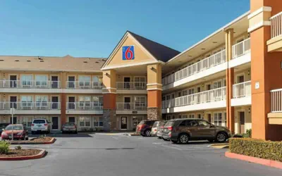 Motel 6 Suites Sacramento Arden Way CA