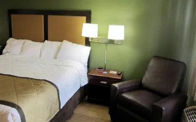Photo 5 - Motel 6 Suites Findlay Tiffin Avenue, OH