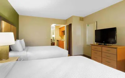 Photo 4 - Motel 6 Suites Findlay Tiffin Avenue, OH