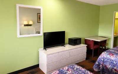 Photo 4 - Seminole Inn