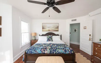 Photo 4 - The Parrish Grove Inn
