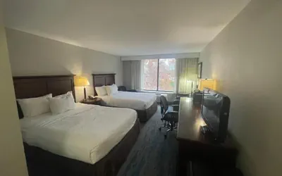 Photo 4 - FairBridge Inn & Suites Independence