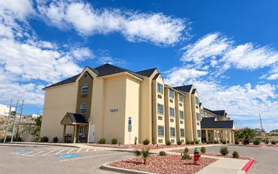 Photo 2 - EL Paso Inn