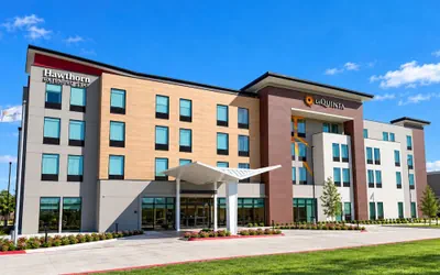 La Quinta Inn and Suites by Wyndham Central McKinney