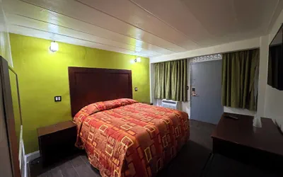Photo 2 - Riviera motel