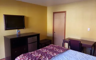 Photo 5 - Providencia Motel