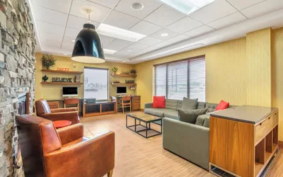Photo 3 - Legend Hotel Minot