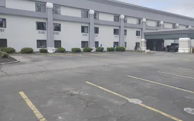 Garner Hotel Battle Creek South by IHG