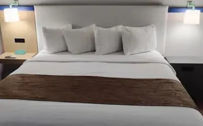 Photo 3 - Garner Hotel Battle Creek South by IHG