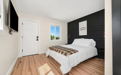 Photo 4 - Central Block Motel