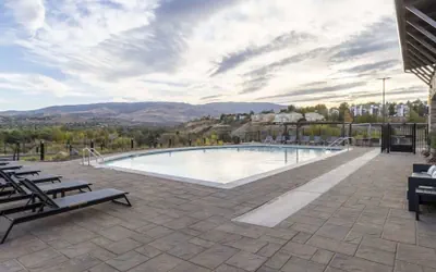 Photo 3 - Brand New 2BR - 2 King Beds Pool Gym
