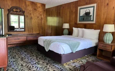 Photo 2 - Stony Creek Motel