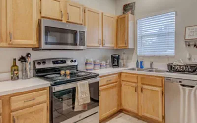 Photo 4 - Gorgeous Townhome UF Campus Adjacent Full Kitchen