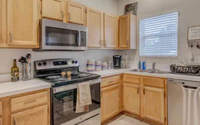 Photo 4 - Gorgeous Townhome UF Campus Adjacent Full Kitchen