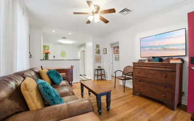 Photo 3 - Spacious 2BR Perfect for Work Crews or Families
