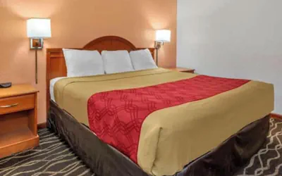 Photo 3 - Econolodge inn and suites