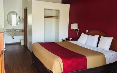 Econolodge inn and suites