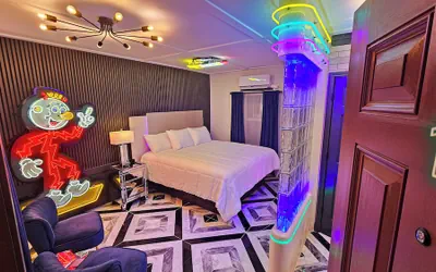 Photo 5 - Shamrock Court Motel