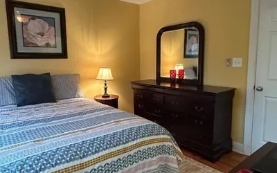 Photo 2 - Spacious Lakefront