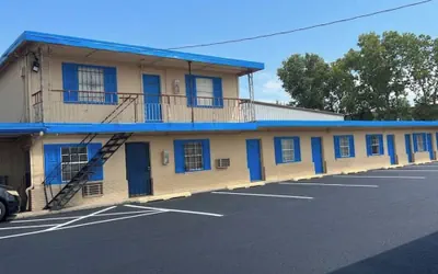 Holiday Motel Tulsa OK