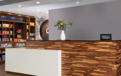 Photo 2 - Hampton Inn & Suites By Hilton Belgrade Bozeman Airport
