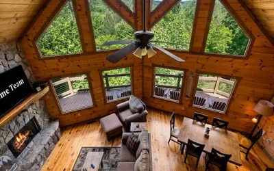 Photo 5 - Mtn Cabin w Hot Tub Game Room Grill Views