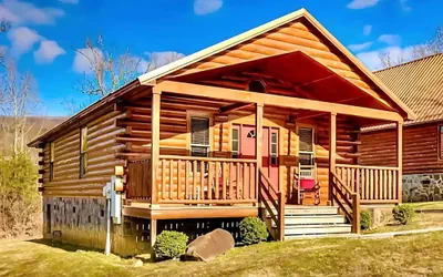 Photo 2 - Mins to DT Gatlinburg Hot Tub Community Pool
