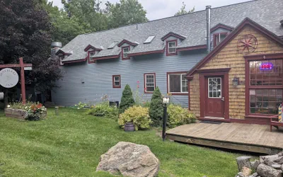 Doveberry Inn