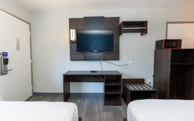 Photo 2 - Lubbock Inn & Suites
