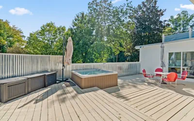 Photo 2 - Modern Retreat Hot Tub Bar Patio HPU